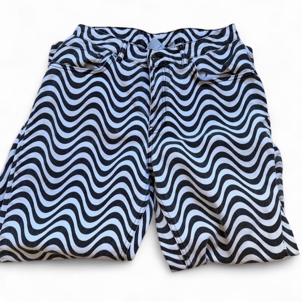 Ragged Jeans Black and White Wave Pattern - Picture 2 of 3